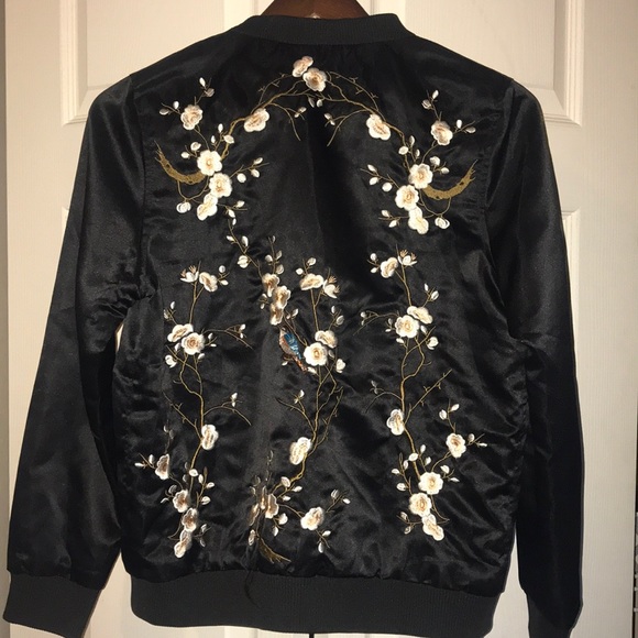 Embroidered bomber - Picture 3 of 3